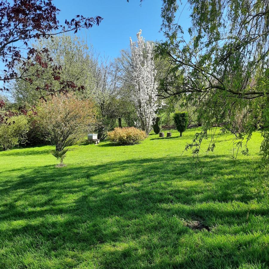 Un petit coin de paradis Clairfontaine Extérieur photo